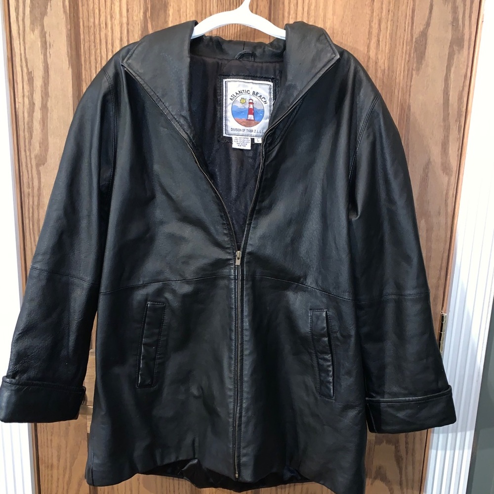 🌸 Atlantic Beach Black Leather zip Jacket size L‎